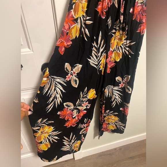 Anthropologie Brand Patrons of Peace Black Florals - Jumpsuit - Sleeveless - L - Picture 6 of 10